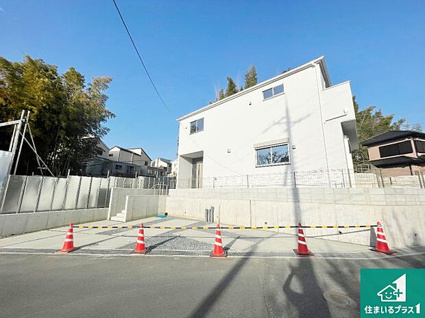 【外観】安心の10年保証!外観を美しく保ち、雨水で汚れを落とします!気になることがありましたら、お気軽にお問い合わせください!