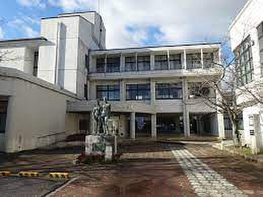 彦根市立稲枝中学校