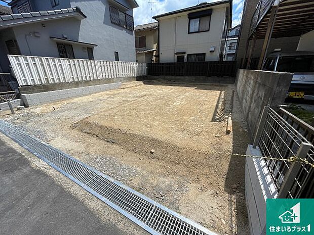 【外観】現在建築中!落ち着いた街並みで新生活を始めることが出来そう!周辺の物件も併せてご紹介させて頂きます!