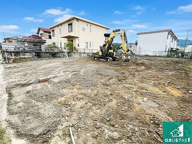 【外観】現在建築中！落ち着いた街並みで新生活を始めることが出来そう！周辺の物件も併せてご紹介させて頂きます！