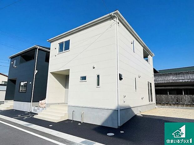 【外観】周辺は落ち着いた街並みの住宅地!子育てがしやすい住環境です!気になることがありましたら、お気軽にお問い合わせください!