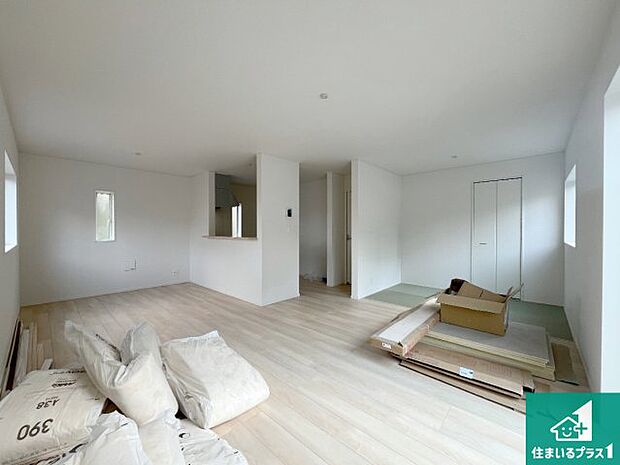 子供を見守りながらお料理が出来るため家族のコミュニケーションか増えます♪スペースが広く確保されている為お子様が大きくなったときは一緒に料理を楽しめます♪