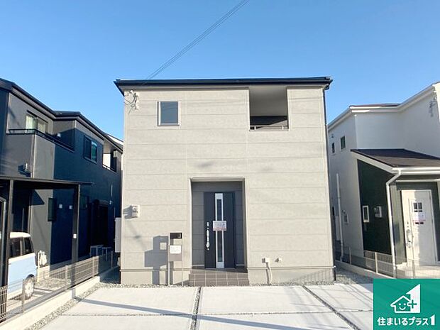 【外観】安心の10年保証!外観を美しく保ち、雨水で汚れを落とします!気になることがありましたら、お気軽にお問い合わせください!