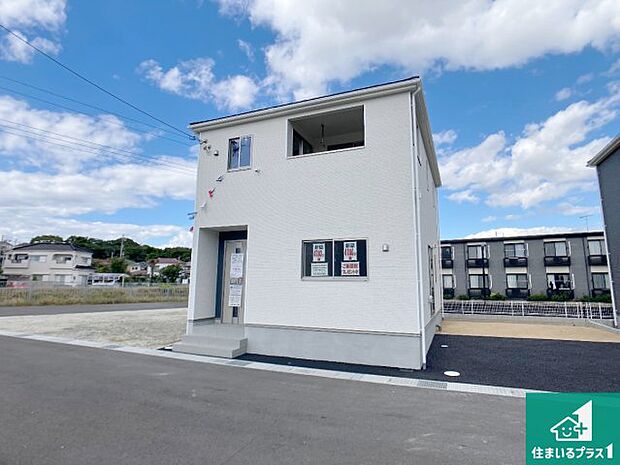 【外観】安心の10年保証!外観を美しく保ち、雨水で汚れを落とします!気になることがありましたら、お気軽にお問い合わせください!