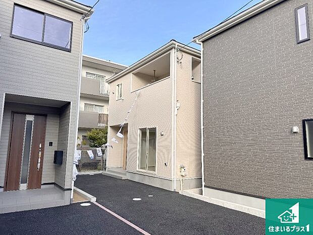 【外観】安心の10年保証!外観を美しく保ち、雨水で汚れを落とします!気になることがありましたら、お気軽にお問い合わせください!