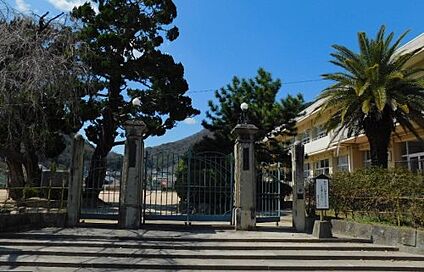 龍野小学校 徒歩850m