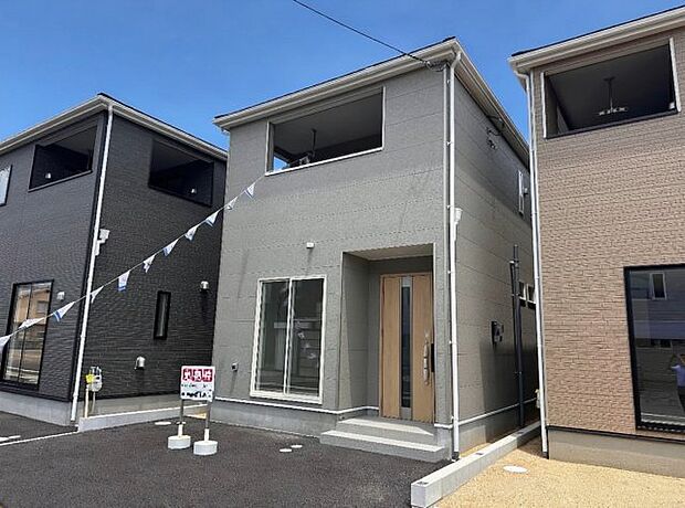 【外観】安心の10年保証！外観を美しく保ち、雨水で汚れを落とします！気になることがありましたら、お気軽にお問い合わせください！