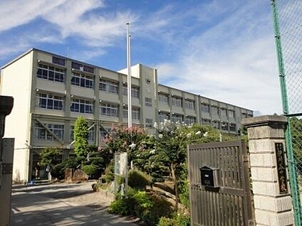 神戸市立伊川谷中学校 徒歩1360m
