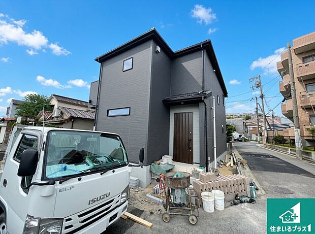 【外観】安心の10年保証!外観を美しく保ち、雨水で汚れを落とします!気になることがありましたら、お気軽にお問い合わせください!