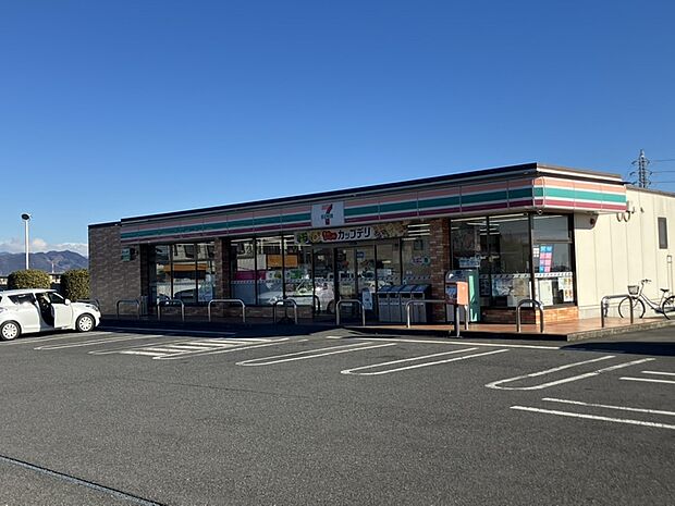 セブンイレブン(約387m)