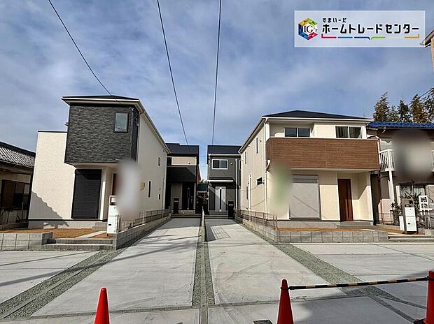 足場が外れました♪完成に向けて現在建築工事中です☆物件に関するご質問等は土日・平日を問わずお気軽にお問い合わせ下さい☆