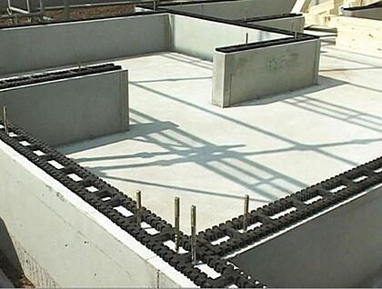 防湿措置「基礎パッキン」