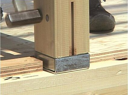 □TロックII（オリジナル柱脚柱頭金物）