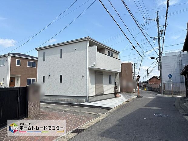 【前面道路含む現地写真】前面道路幅員は2.2～6.4ｍです♪