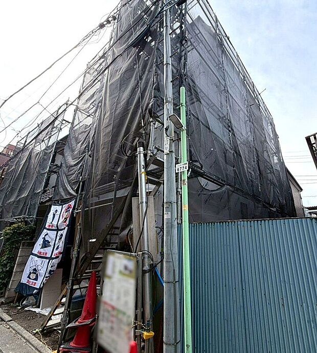 【前面道路含む外観】【現地】（2026年3月）撮影