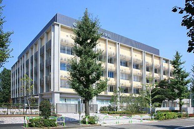 北区立桐ケ丘中学校(約1,110m)