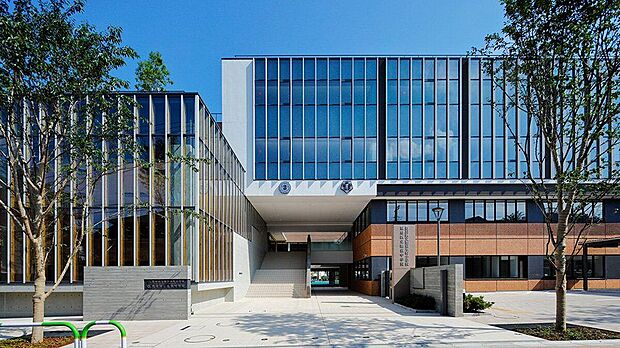 豊島区立池袋本町小学校（約790m）