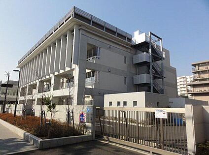北区立明桜中学校 1050m