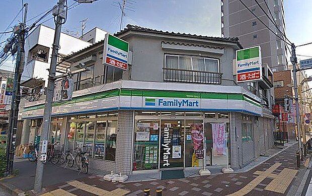 ファミリーマート板橋南ときわ台店(約130m)
