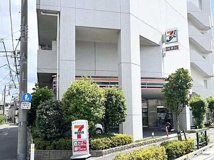 セブンイレブン練馬南田中3丁目店 160m