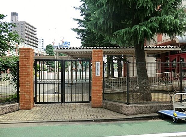 北区立赤羽小学校（約300m）
