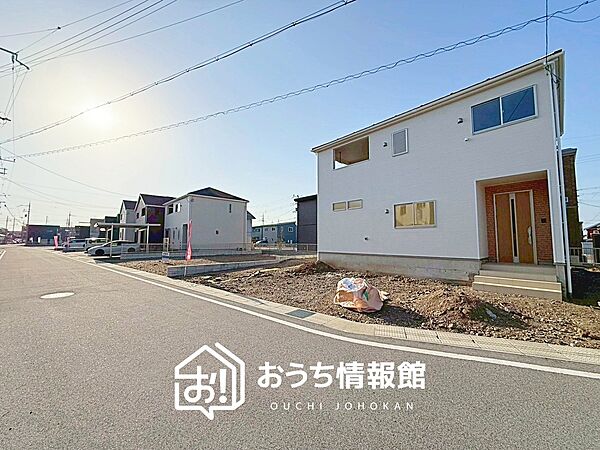 現地写真（街並み）
全2邸
駐車3台可能

