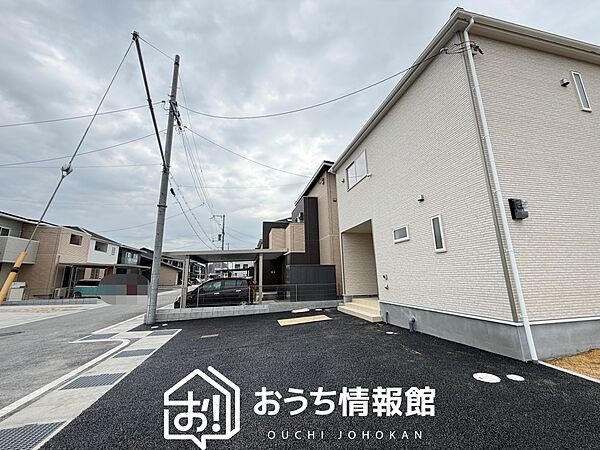 現地写真（街並み）
全2邸
駐車2台可能
