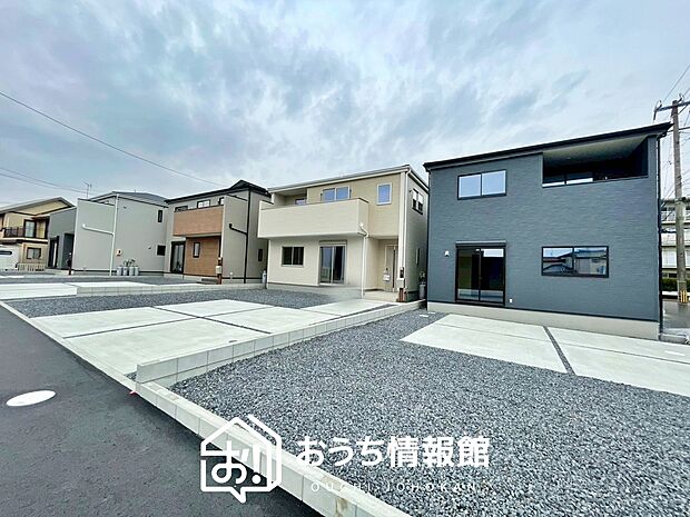 現地写真（街並み）
全４邸
駐車２台可能