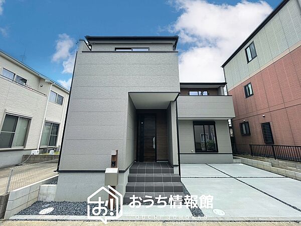 現地写真（外観）
限定１邸
駐車２台可能