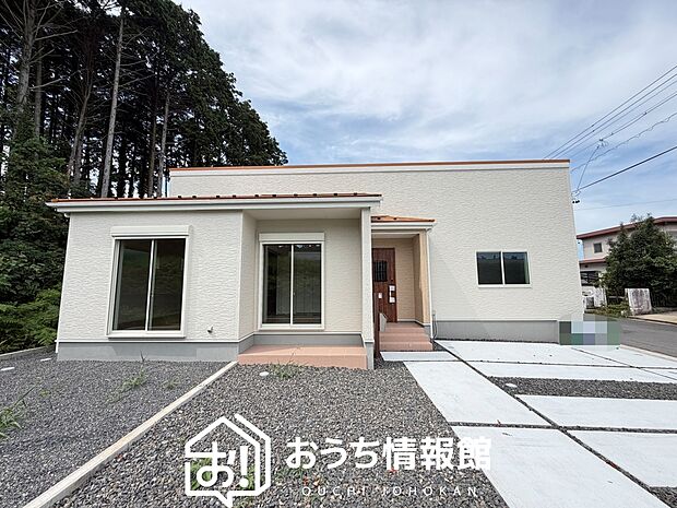 現地写真(外観)
限定1邸
駐車3台可能