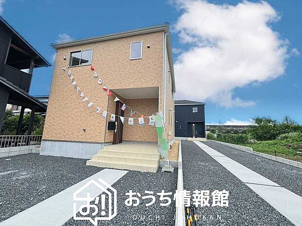 現地写真(街並み)
全2邸
駐車3台可能
