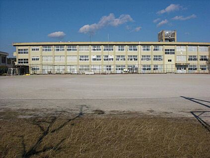 四日市市立下野小学校 1800ｍ(徒歩23分)