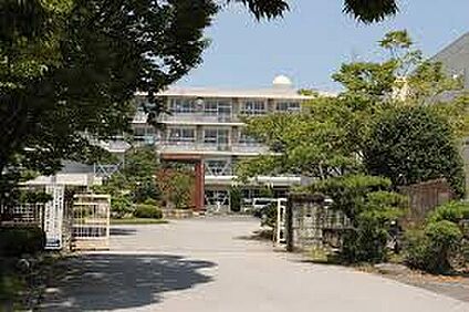 一宮市立木曽川中学校 2800ｍ(徒歩35分)