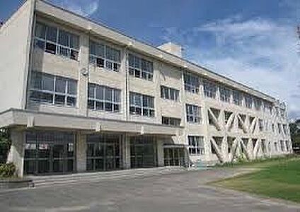 犬山市立東小学校 2700ｍ(徒歩34分)