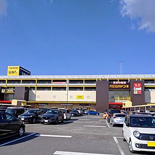 MEGAドン・キホーテUNY大口店 1700ｍ(徒歩22分)