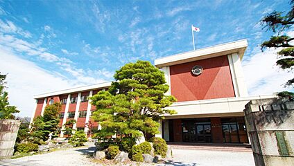 長浜市立神照小学校 1400ｍ(徒歩18分)