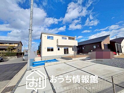 現地写真（前道含む外観）