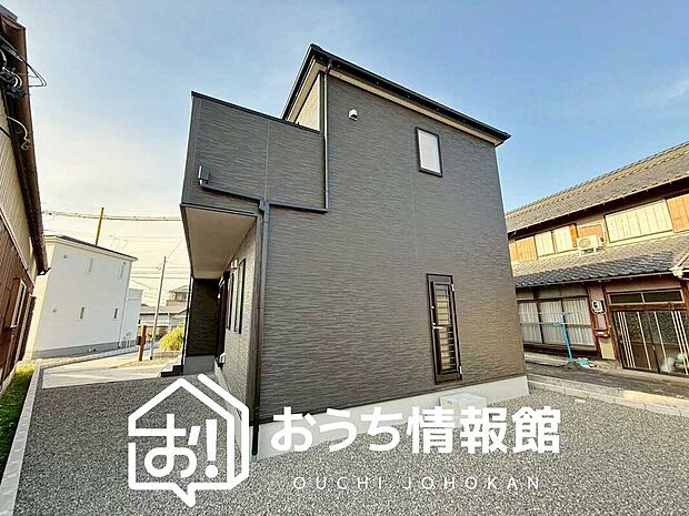 【現地写真(外観)【3号地】】健康被害に配慮したもっとも安全性の高い建材を採用し、シックハウス対策をしております。