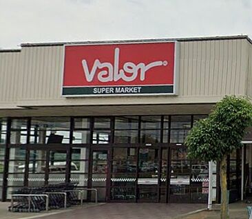 バロー御嵩店 560ｍ(徒歩7分)