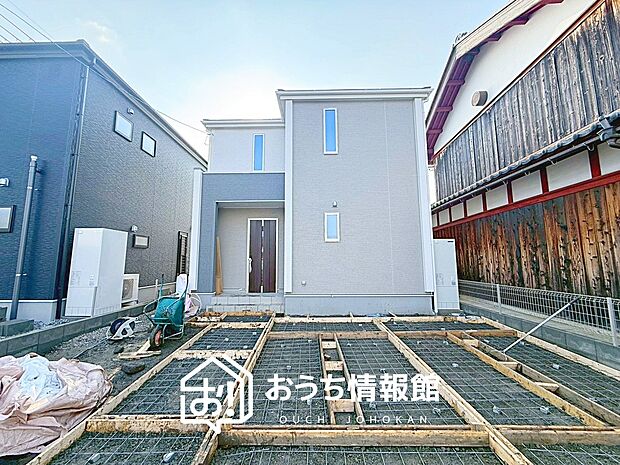 【現地写真(外観)【1号地】】雨で汚れを落とし、耐久性・耐候性に優れた外壁を使用しています。