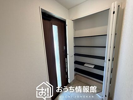 現地写真(玄関)