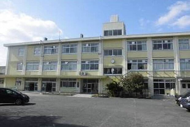 鈴鹿市立白子小学校（約790m）