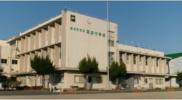 四日市市立塩浜中学校（約2,040m）