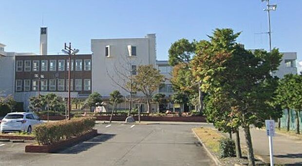 津市立朝陽中学校（約1,500m）