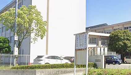 津市立一身田中学校 4000ｍ(徒歩50分)