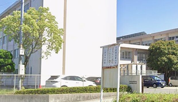 津市立一身田中学校（約4,000m）