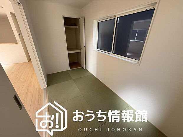 【現地写真(和室)】大壁仕様の新和室。くつろぎの空間です。