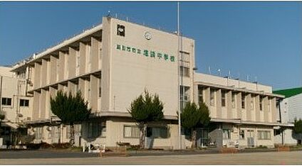 四日市市立塩浜中学校 1600ｍ(徒歩20分)