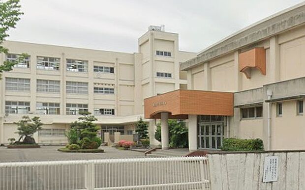 江南市立西部中学校(約1,400m)