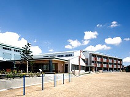 神戸町立神戸小学校 720ｍ(徒歩9分)